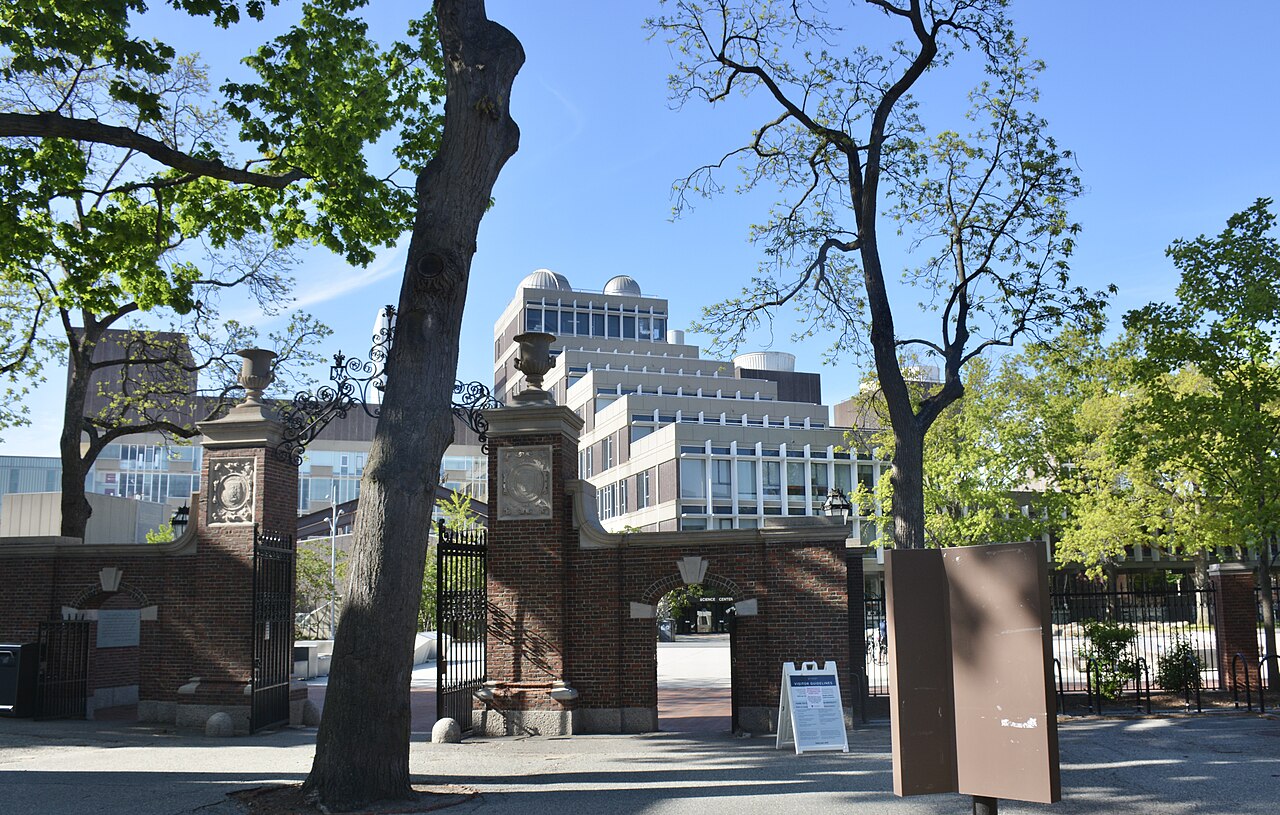 哈佛大学校园图
